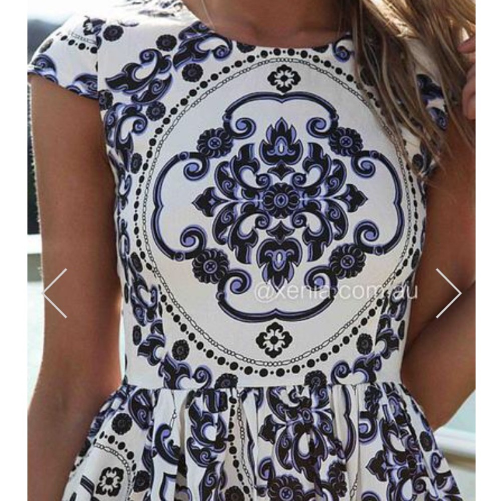 XENIA BOUTIQUE PAISLEY DRESS